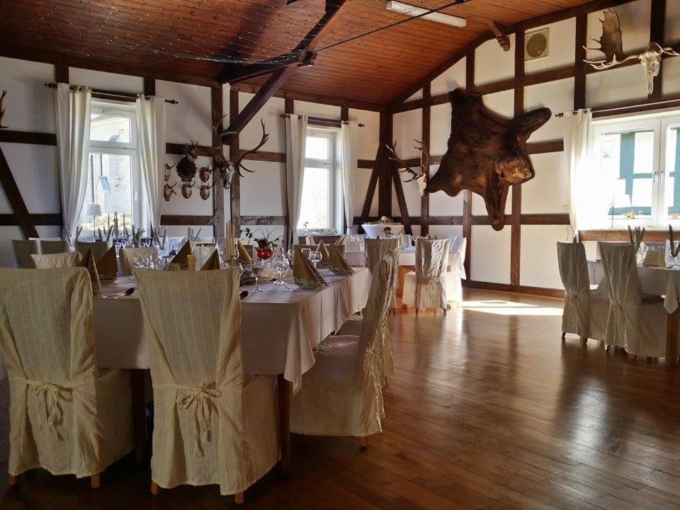 Gast- Und Pensionhaus Zur Linde Staufenberg  Экстерьер фото